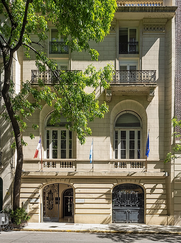 sede social club francés