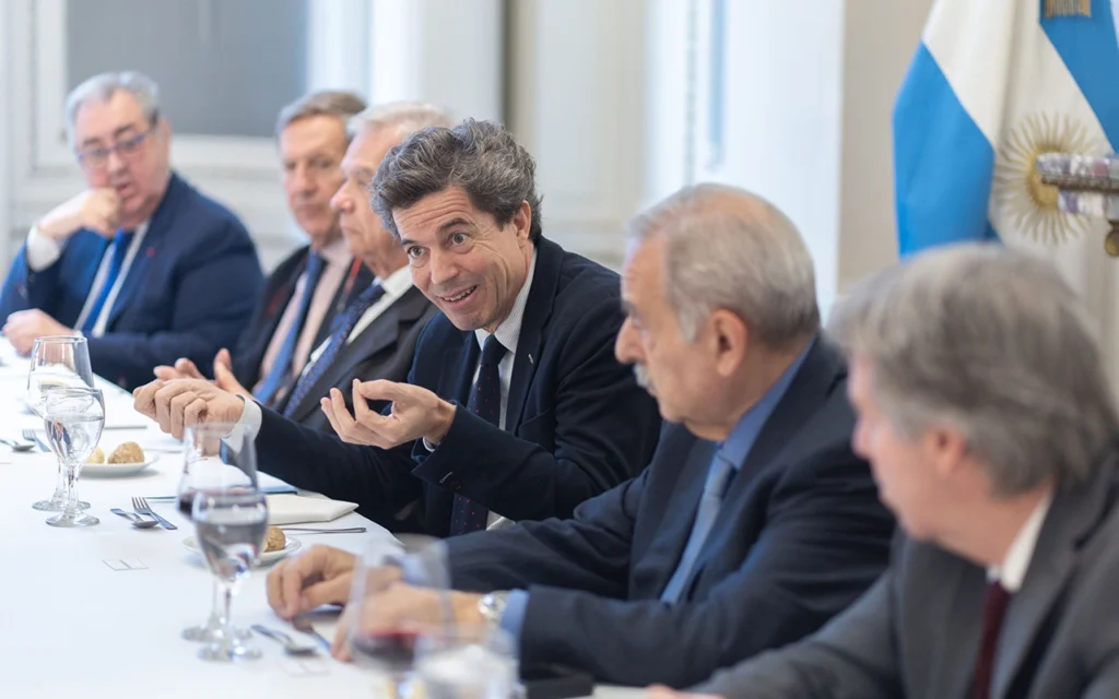 Pablo Berercitúa en el Club Francés